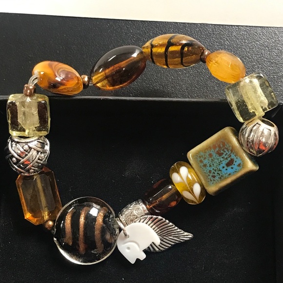 NWT Avon Beaded Chic Bracelet Nature - Picture 1 of 8